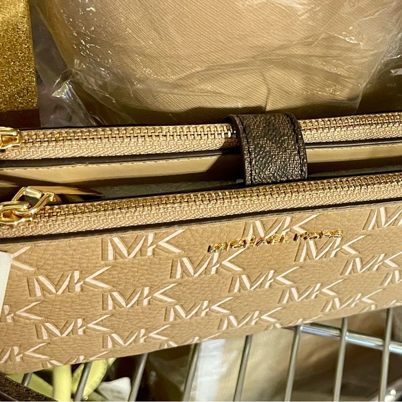 Michael Kors Jet Set Wristlet Phone wallet camel tan NWTs double zip card slots - Picture 2 of 7